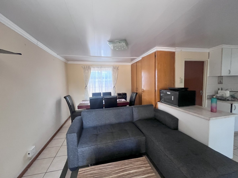 4 Bedroom Property for Sale in Generaal De Wet Free State